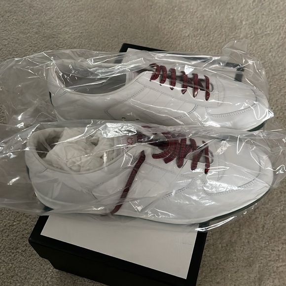 Classic Gucci 1984 low top in leather. Brand new in original box and bag. - Picture 4 of 11